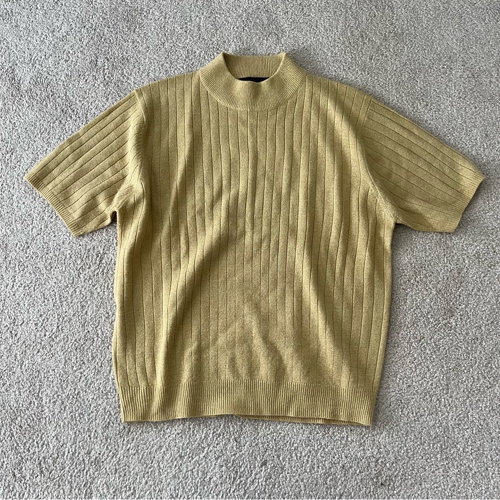 Women’s‎ Vintage Shimmery Mock-Neck Top